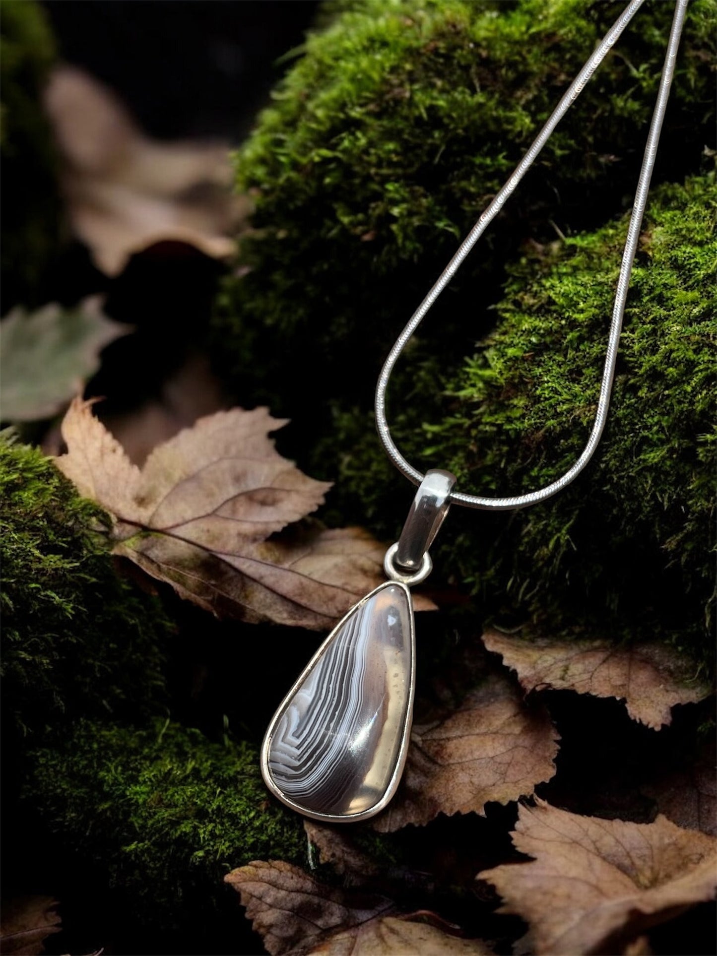 Collar con Agata Botswana en plata.