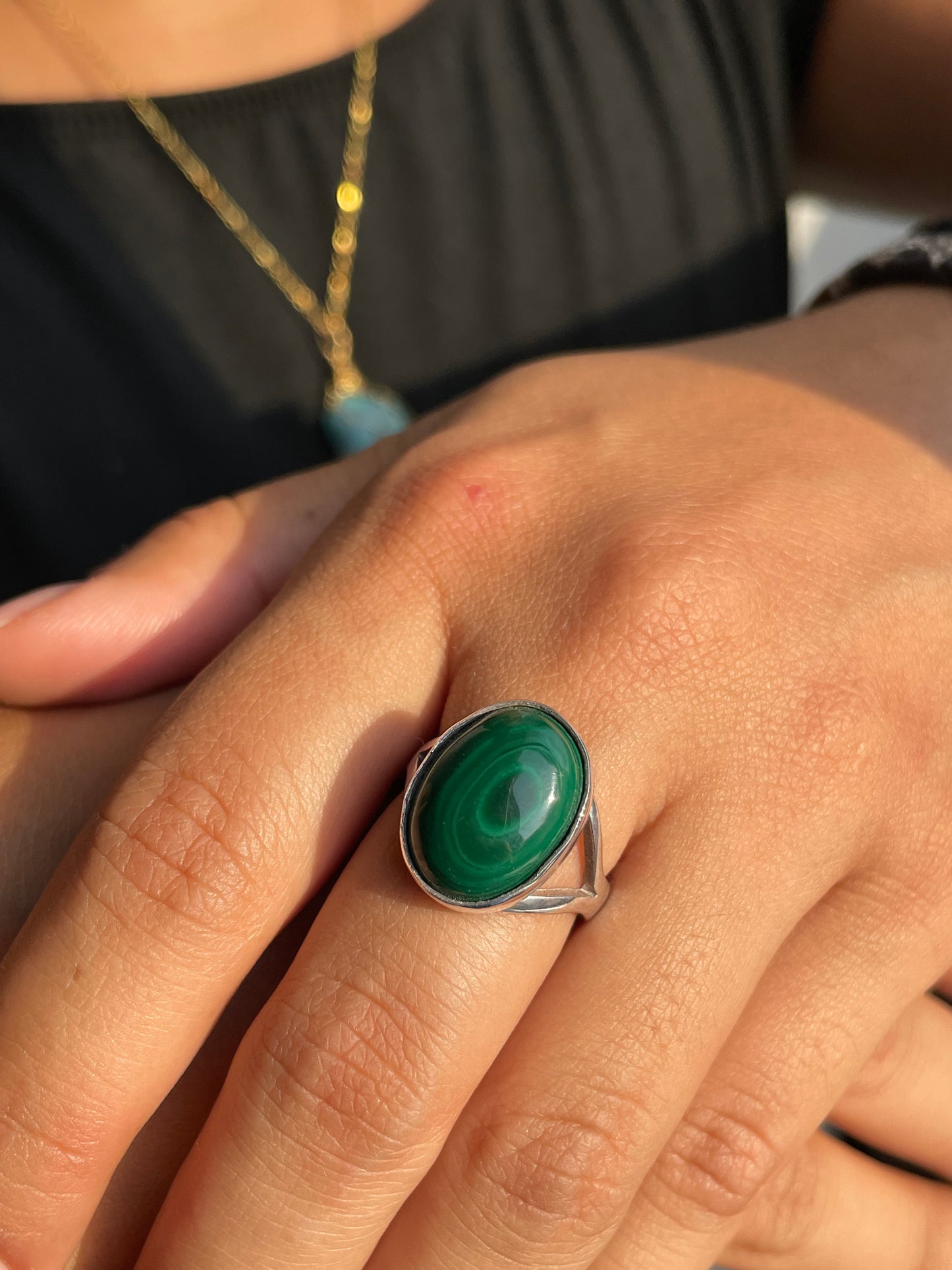 Anillo con Malaquita en plata
