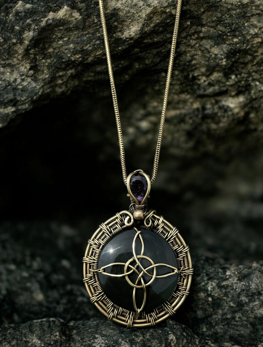 Collar con Obsdiana, nudo de bruja