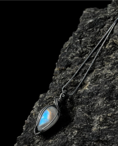 Collar con Piedra Luna en Plata
