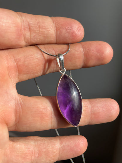 Dije de Amatista en Plata
