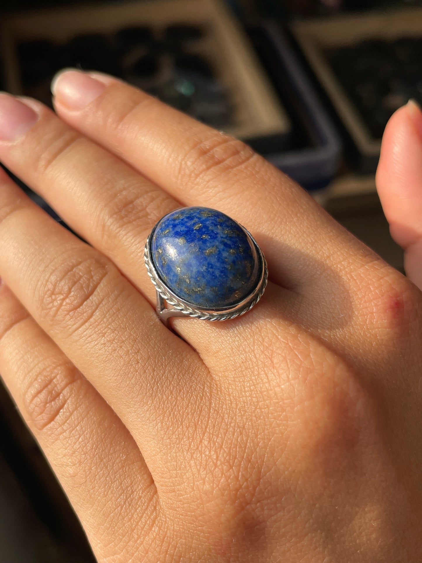 Anillo con Lapis Lazuli en Plata