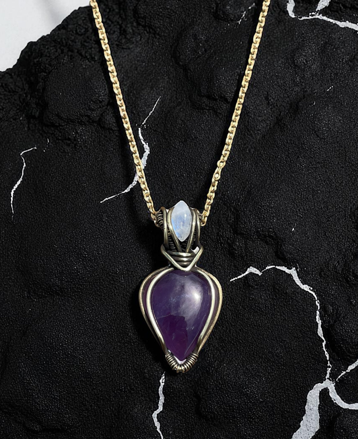 Collar con Amatista y Piedra Luna