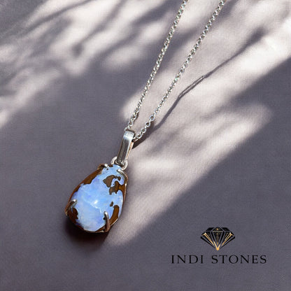 Dije con Ópalo Boulder, Piedra Natural, Agarre en Plata 925