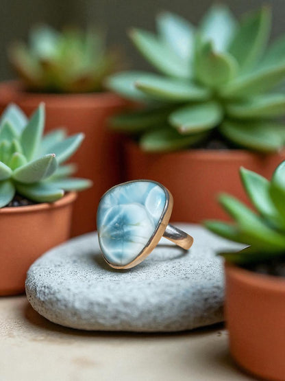 Anillo en Plata con Larimar Natural