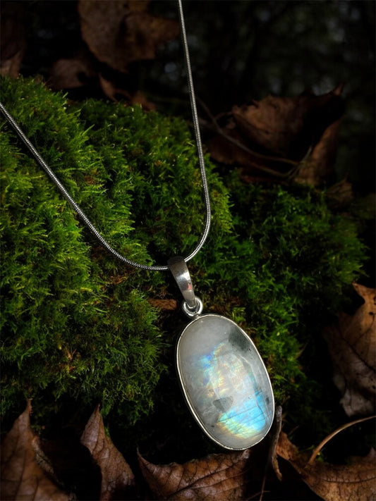 Collar con Piedra Luna en plata