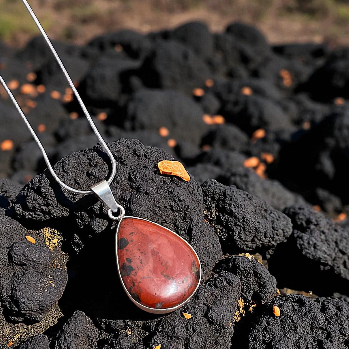 Collar con Jasper Rojo, Engaste en Plata 925
