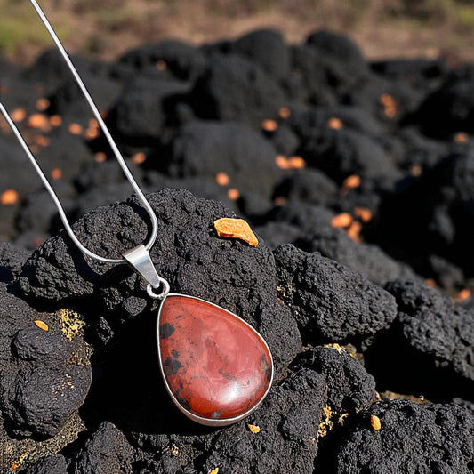 Collar con Jasper Rojo, Engaste en Plata 925