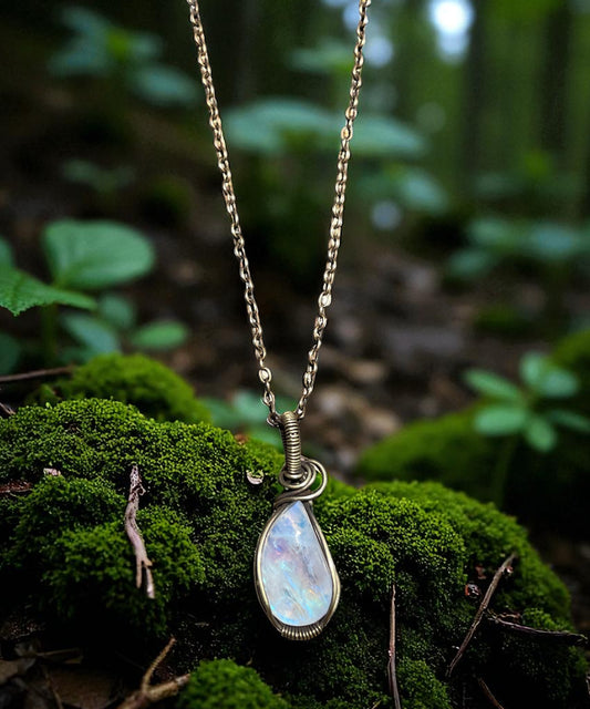 Collar con Piedra Luna