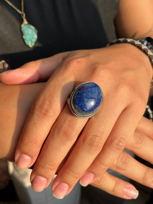 Anillo con lapis Lazuli