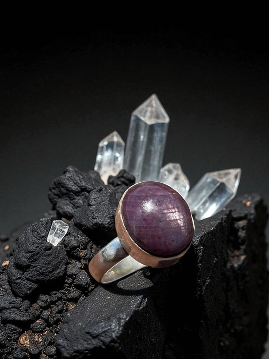 Anillo en Plata con Rubí Estrella