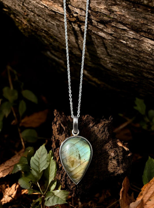 Collar con Labradorita en Plata